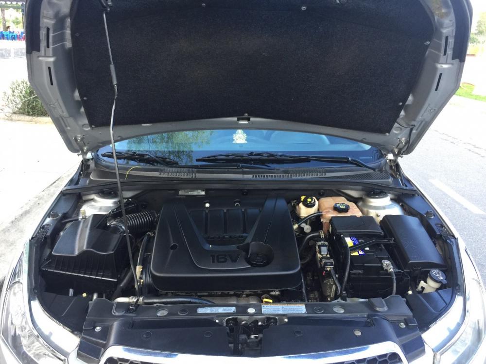 Chính chủ bán xe Chevrolet Cruze đời 2010, màu bạc, nhập khẩu-0