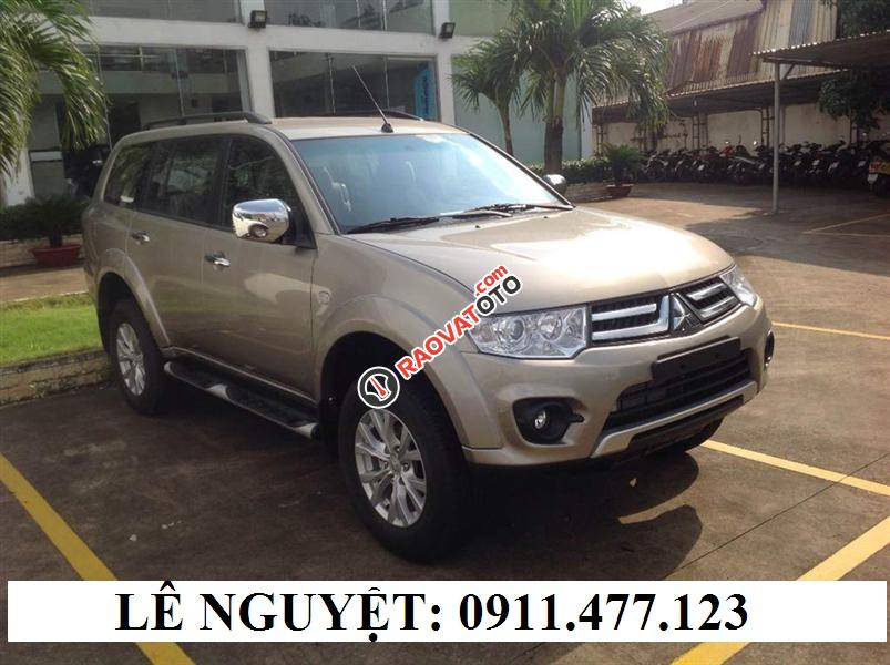 Mitsubishi Pajero Sport xe 7 chỗ màu vàng cát, rẻ nhất Đà Nẵng, hỗ trợ trả góp 90% - LH 0911477123-2