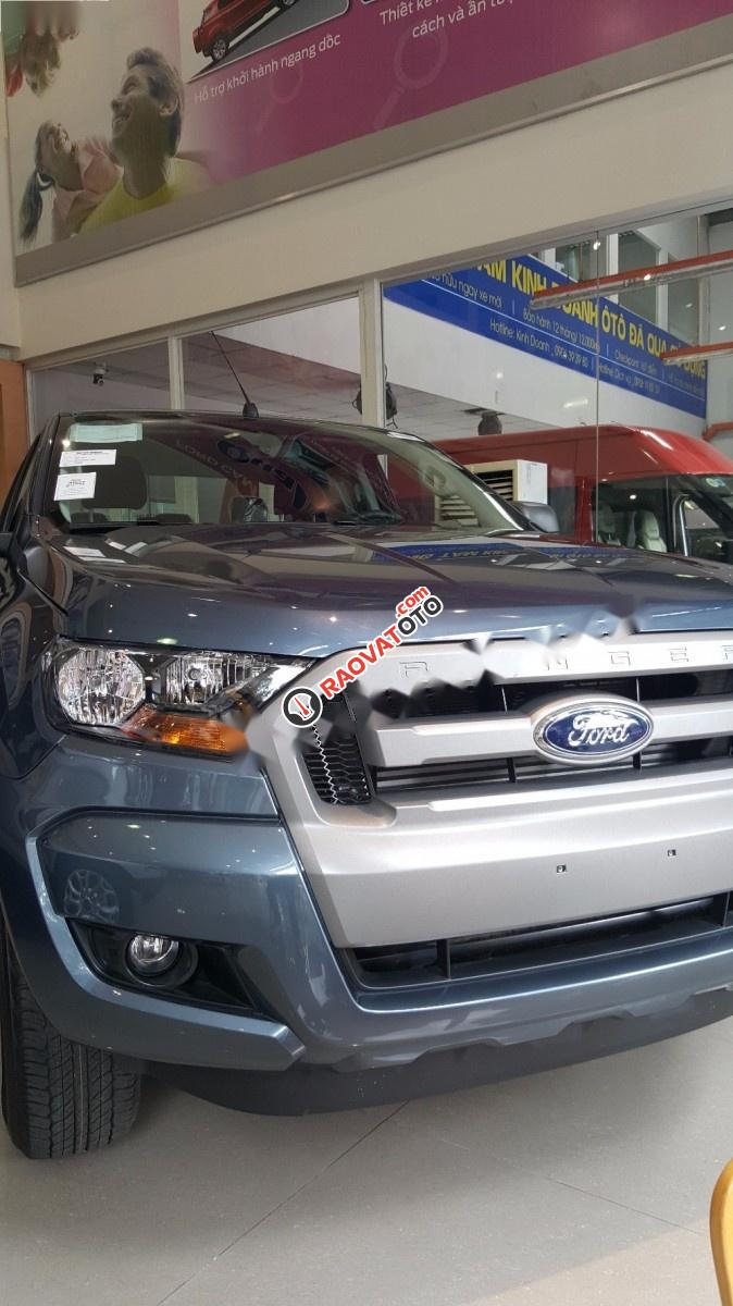 Cần bán Ford Ranger XLS 2.2L 4x2 MT sản xuất 2017, nhập khẩu nguyên chiếc, giá chỉ 644 triệu-1