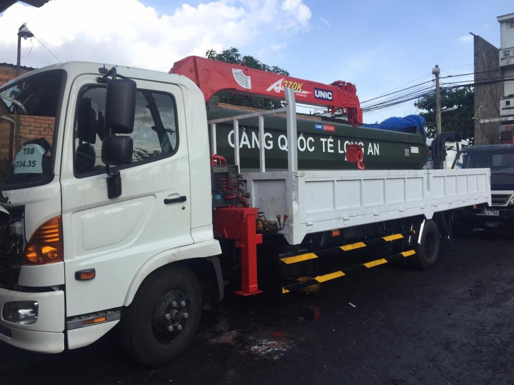 Cần bán xe Hino FC đời 2017, màu trắng, xe nhập-4