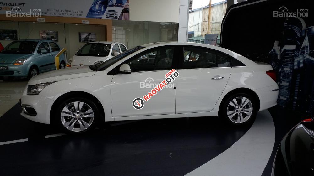 Cần bán Chevrolet Cruze LT 1.6MT năm 2017, hỗ trợ vay ngân hàng 80%. Gọi Ms. Lam 0939 19 37 18-1