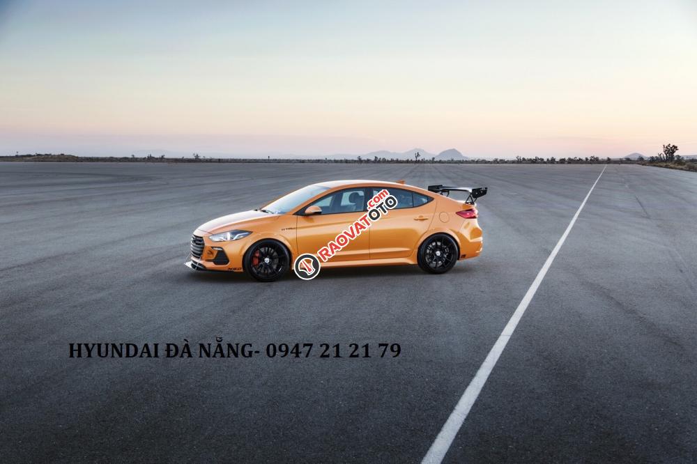 Xe Hyundai Elantra 2018 màu cam - Đà Nẵng, giảm giá 80 triệu, chỉ còn 549 triệu, Lh: 0941 295 79-1