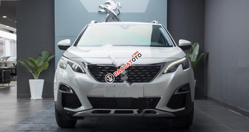 Cần bán Peugeot 3008 1.6 AT đời 2017, màu trắng-1