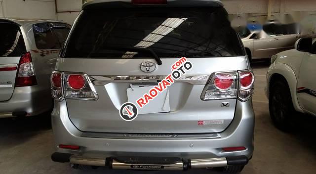 Bán Toyota Fortuner V đời 2012, màu bạc, 740 triệu-4