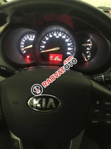 Cần bán gấp Kia Rio đời 2014, màu trắng chính chủ-2