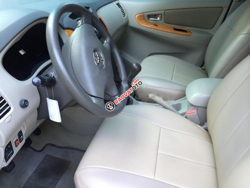 Bán xe Toyota Innova G đời 2009, màu bạc như mới, 427 triệu-4