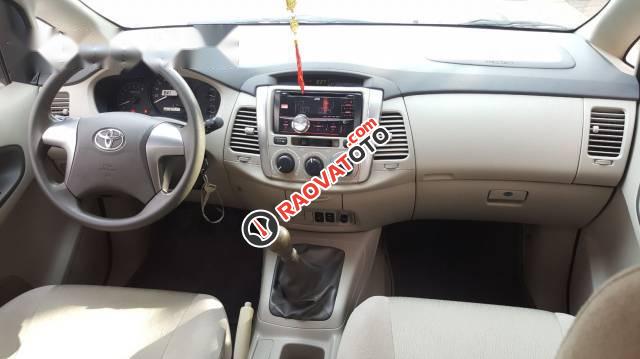 Bán xe Toyota Innova đời 2014-3