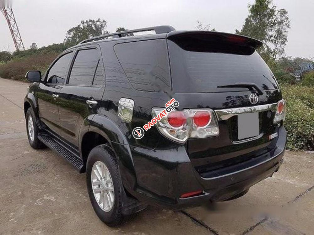 Cần bán xe Toyota Fortuner 2.7V 4x2 AT đời 2012, màu đen, 645 triệu-2