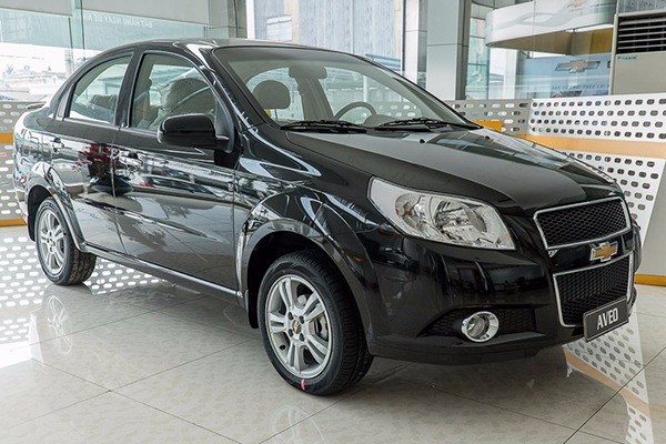 Bán xe Chevrolet Aveo đời 2017, màu đen, nhập khẩu nguyên chiếc, giá tốt-1