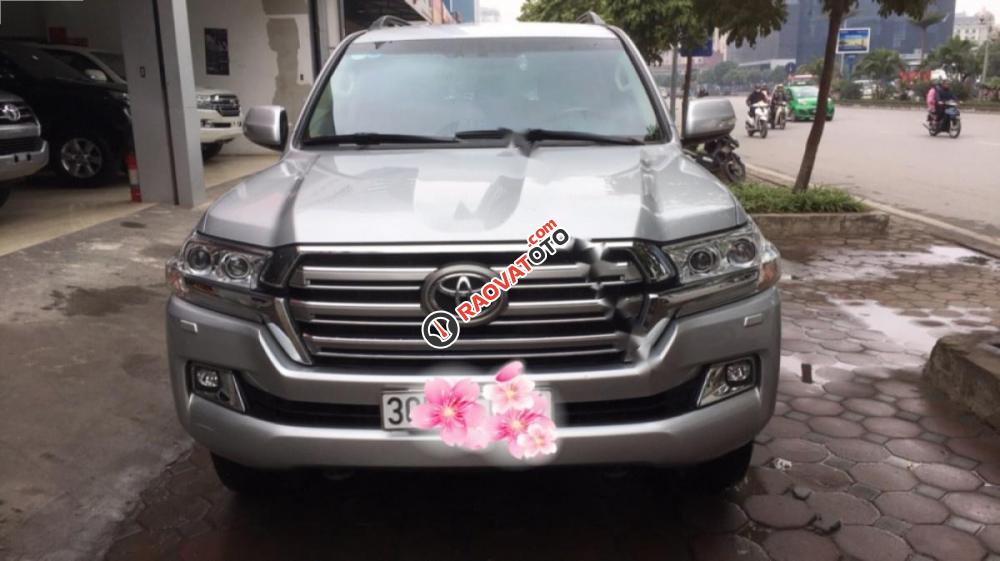 Bán Toyota Land Cruiser VX 4.6 V8 đời 2016, màu bạc, nhập khẩu nguyên chiếc số tự động-4