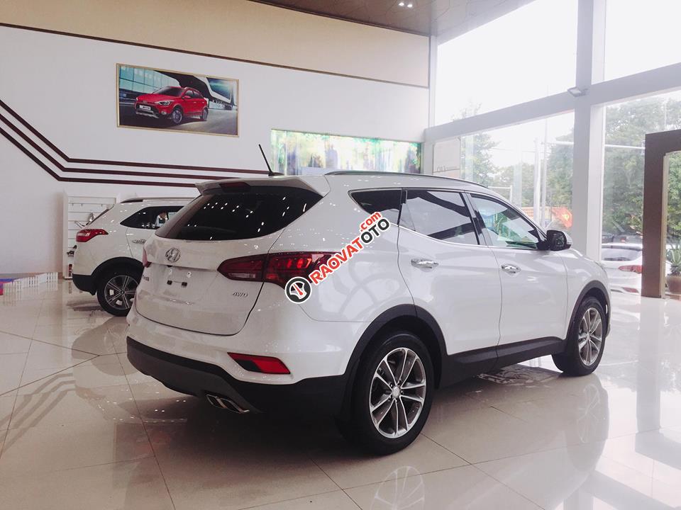[Hyundai Huế] Cần bán Hyundai Santa Fe đời 2018, xăng, tiêu chuẩn, chính hãng, khuyến mãi khủng - LH: 0903545725-0