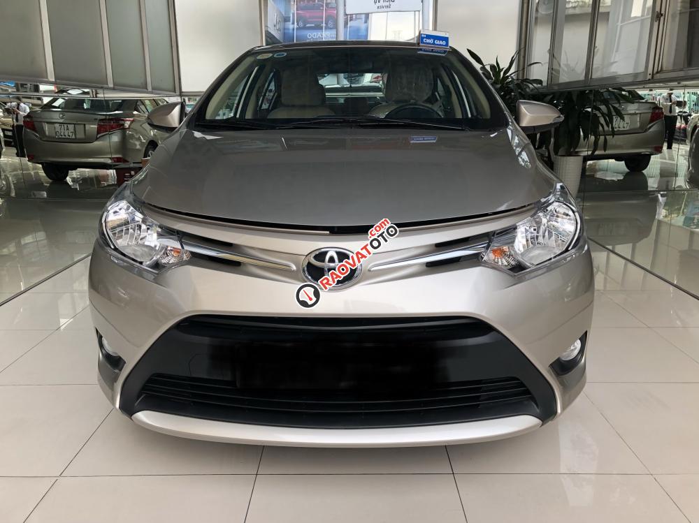 Cần bán Toyota Vios 1.5E đời 2018, màu nâu vàng, giá tốt-0