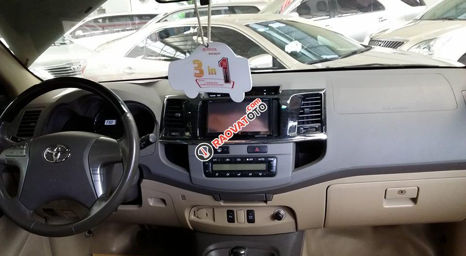 Cần bán Toyota Fortuner V đời 2012, màu bạc, giá 740 triệu-6