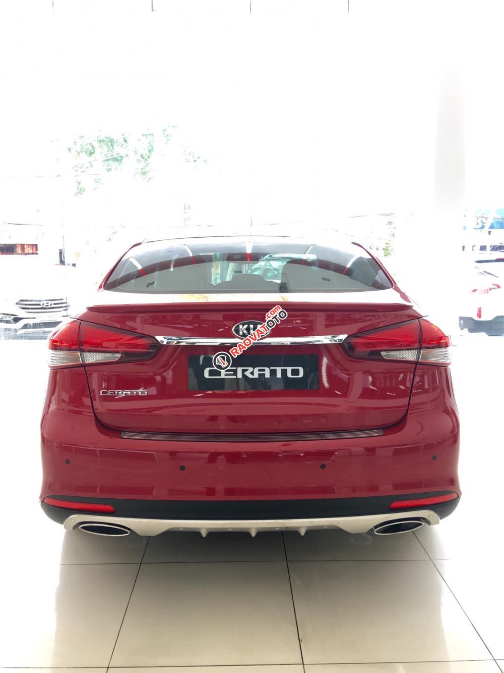 Kia Cerato phiên bản mới nhất 2018, hỗ trợ 100% thủ tục ngân hàng. LH ngay 016.55555.069-2