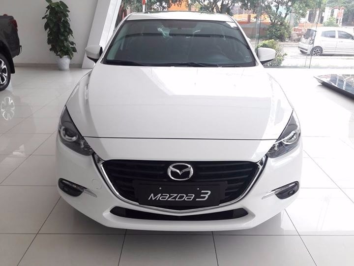 Bán xe Mazda 3 đời 2017, màu trắng, xe nhập-2