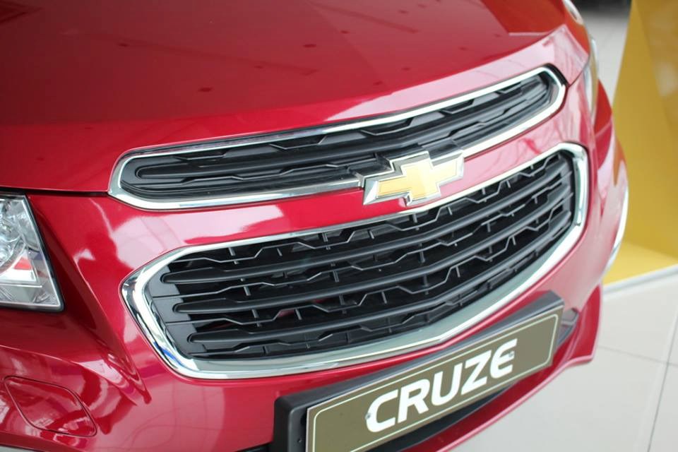 Bán xe Chevrolet Cruze đời 2017, màu đỏ, nhập khẩu-6