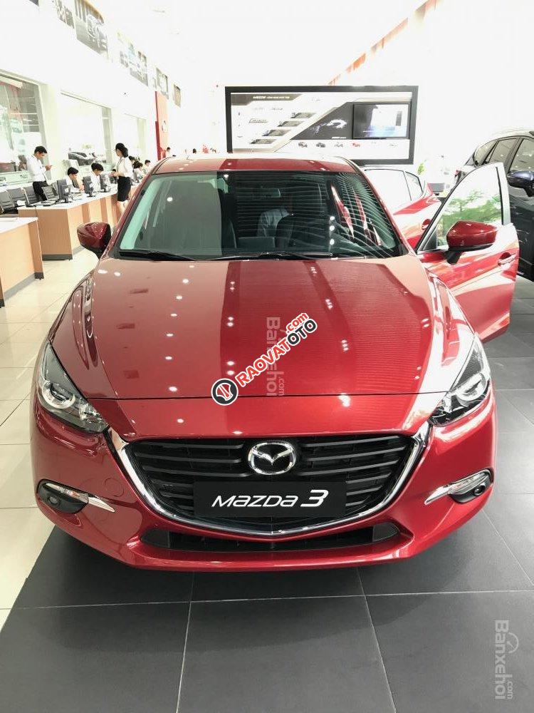 Mazda 3 2017 Facelift chỉ từ 649 triệu, đủ màu, giao xe ngay, ưu đãi khủng-2