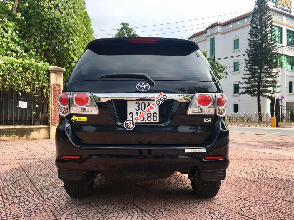 Cần bán Toyota Fortuner 2.7V đời 2014, màu đen chính chủ-2