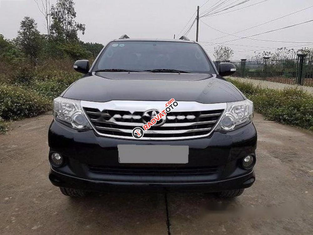 Cần bán xe Toyota Fortuner 2.7V 4x2 AT đời 2012, màu đen, 645 triệu-1