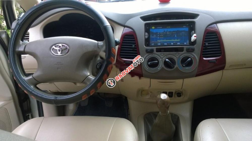 Bán Toyota Innova G đời 2006, màu bạc chính chủ-3