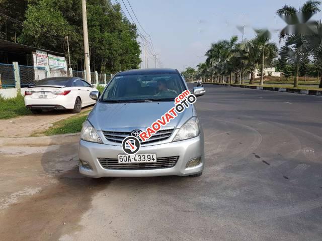 Cần bán lại xe Toyota Innova đời 2008, màu bạc, giá 440tr-0