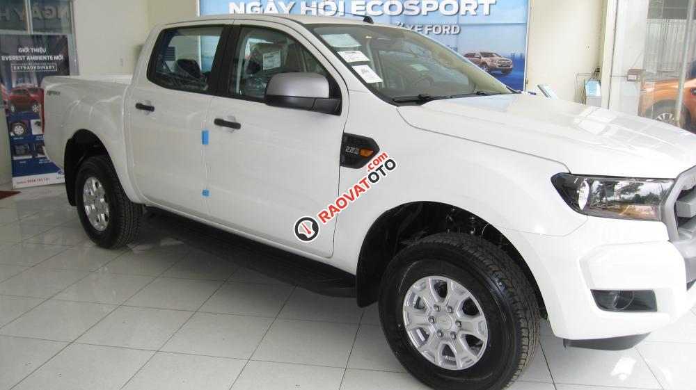 Bán ô tô Ford Ranger XLS 4X2 MT sản xuất năm 2018, màu trắng, nhập khẩu nguyên chiếc, 659tr-3