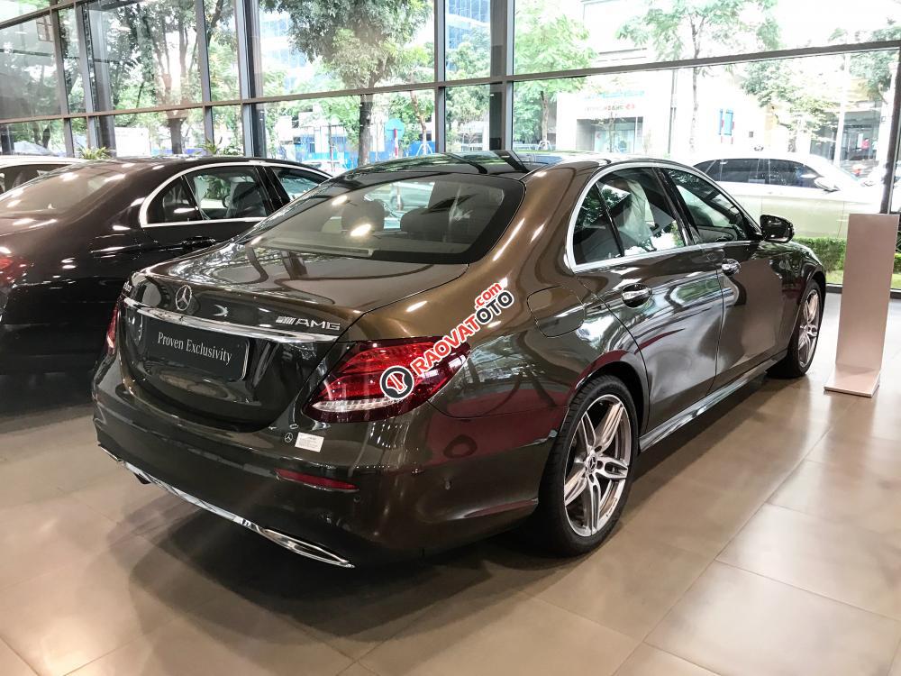 Bán Mercedes E300 AMG 2017 chạy lướt, giá cực tốt-7