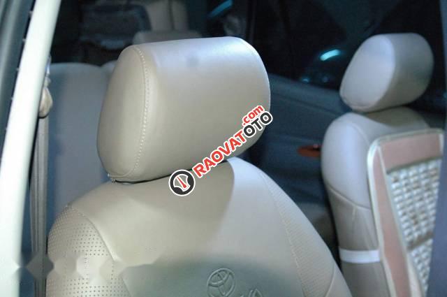 Bán Toyota Innova 2009, màu bạc xe gia đình-2