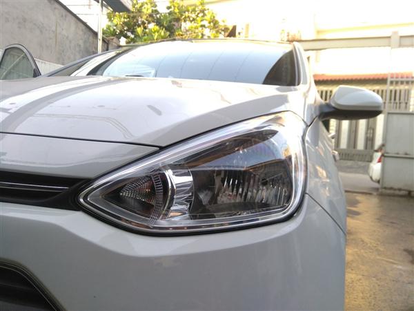 Cần bán lại xe Hyundai Grand i10 đời 2017, màu trắng-0