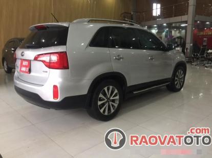 Bán xe Kia Sorento 2015, màu bạc-4