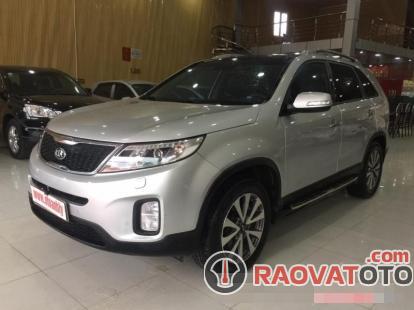 Bán xe Kia Sorento 2015, màu bạc-8