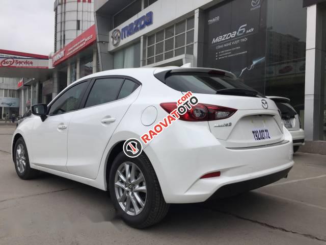 Bán xe Mazda 3 đời 2017, màu trắng-3