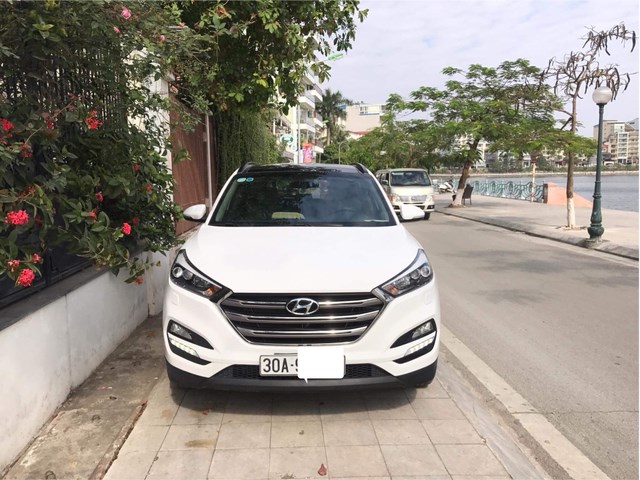 Cần bán Hyundai Tucson đời 2016, màu trắng, nhập khẩu, giá 890tr-2