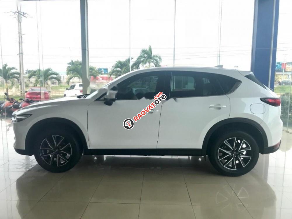 Bán Mazda CX 5 đời 2017, màu trắng, giá tốt-4