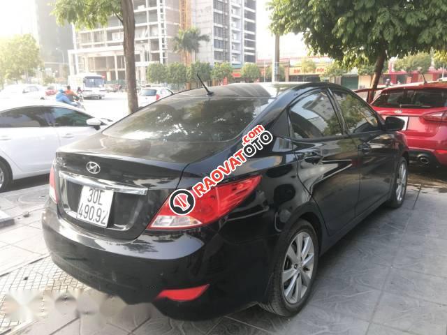 Bán xe Hyundai Accent Blue năm 2016, màu đen, 555tr-2