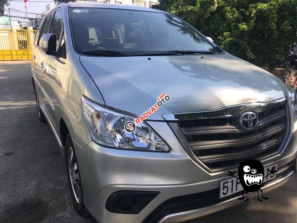 Bán ô tô Toyota Innova AT 2013 AT, Form 2014 màu bạc, giá 564tr, BH 1 năm-3