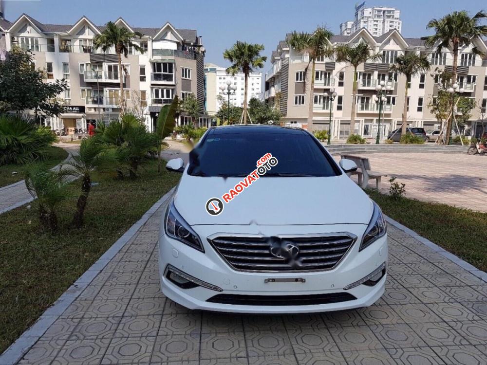 Cần bán xe Hyundai Sonata đời 2015, màu trắng, nhập khẩu nguyên chiếc, giá 810tr-8