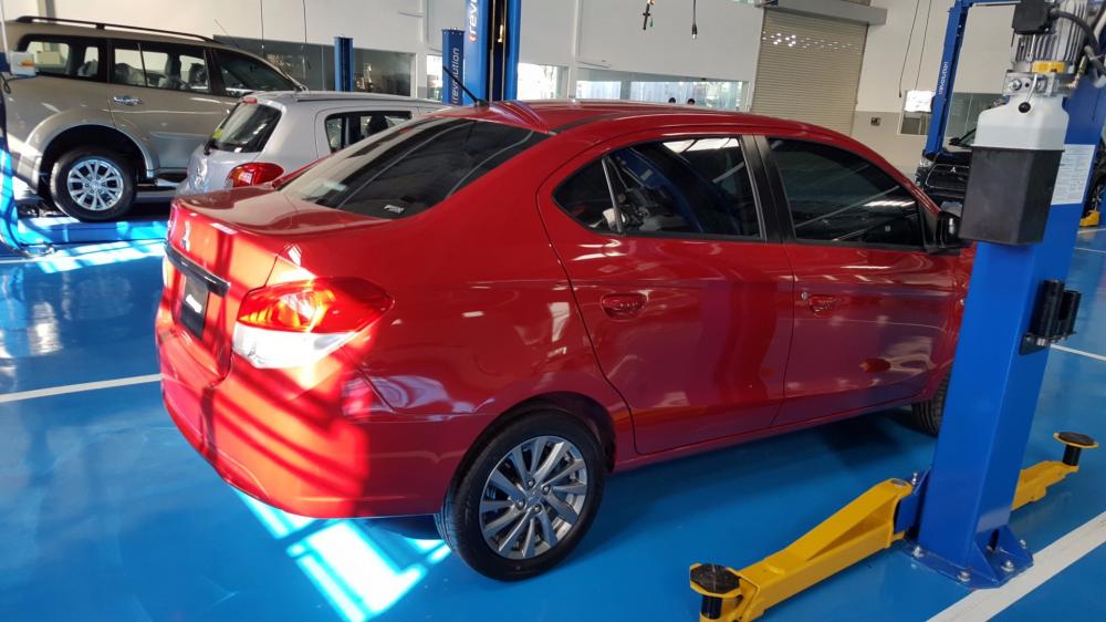 Bán xe Mitsubishi Attrage đời 2017, màu đỏ, nhập khẩu-4