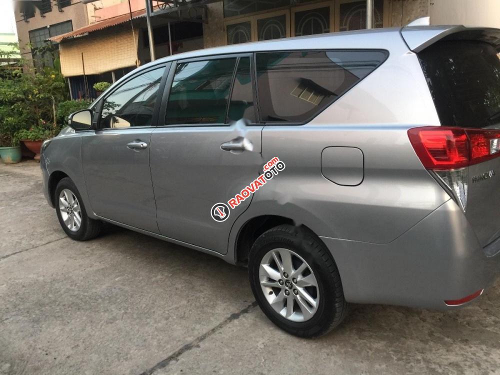 Bán ô tô Toyota Innova E đời 2016, màu bạc, 679tr-3