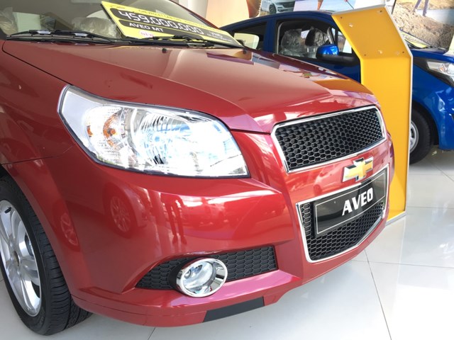 Bán ô tô Chevrolet Aveo sản xuất 2017, màu đỏ, nhập khẩu-3