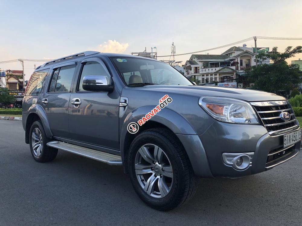 Cần bán Ford Everest AT năm 2010, màu xám -10