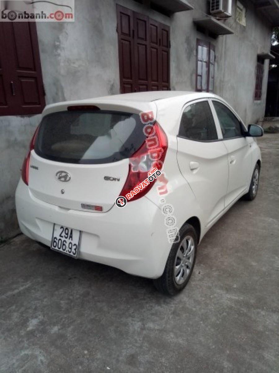 Cần bán xe Hyundai Eon 2011, màu trắng, xe nhập, 200tr-2