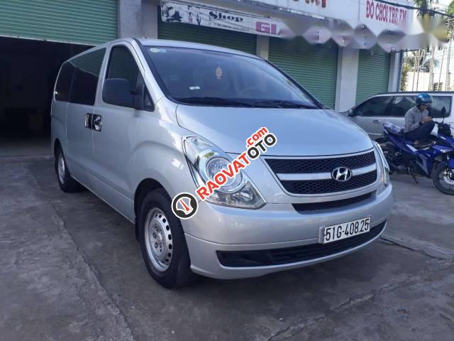 Bán xe Hyundai Starex năm 2007, màu bạc, nhập khẩu nguyên chiếc, giá tốt-0