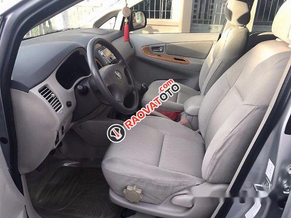 Bán xe Toyota Innova sản xuất 2009, màu bạc chính chủ, 455tr-2