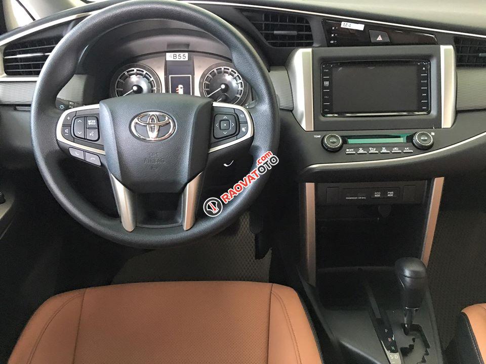 Toyota Innova E đời 2017, giảm giá cực sâu, tặng thêm gói phụ kiện, hỗ trợ mua xe trả góp-14