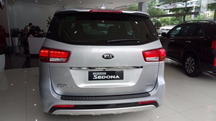 Cần bán Kia Sedona đời 2017, nhập khẩu nguyên chiếc-3