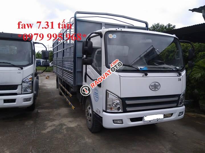 Bán xe tải FAW 7,31 tấn, thùng mui bạt dài 6,25m, cabin hiện đại-3