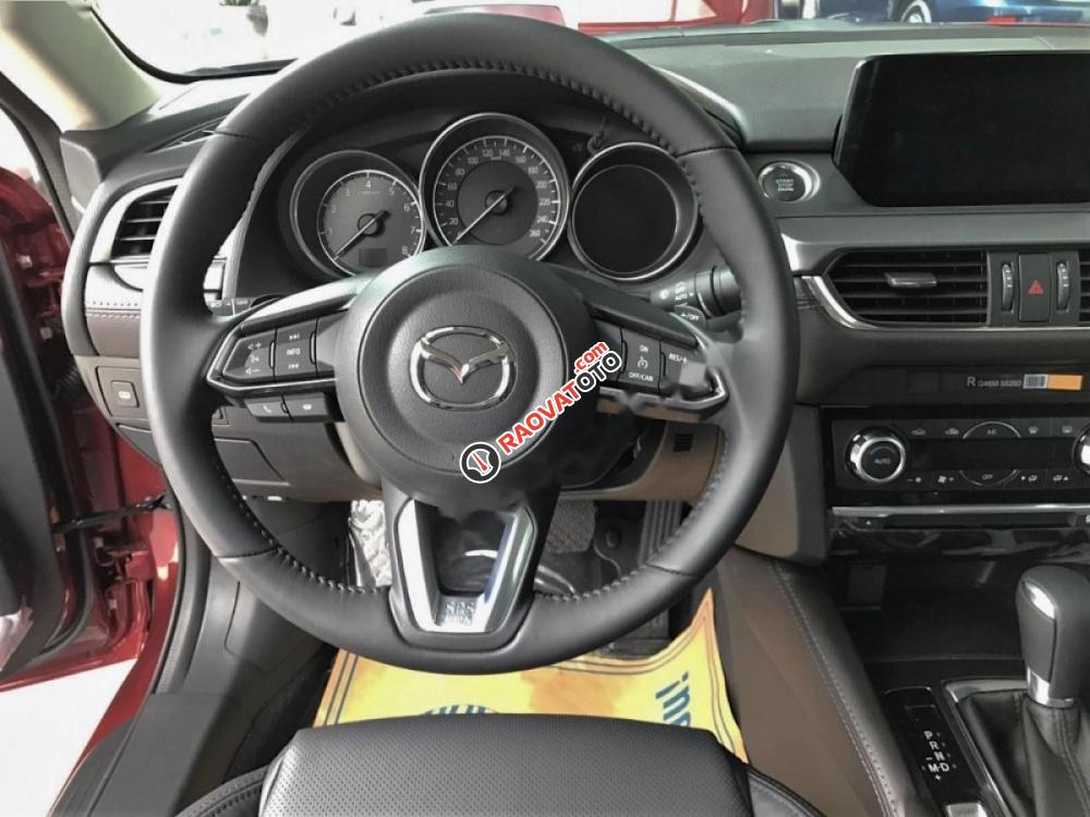 Bán xe Mazda 6 2.0L Premium đời 2017, màu đỏ, giá 879tr-2