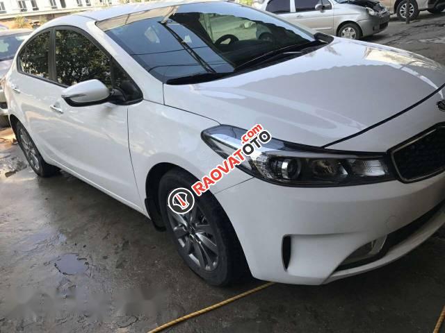 Bán Kia Cerato đời 2016, màu trắng, giá 470tr-5