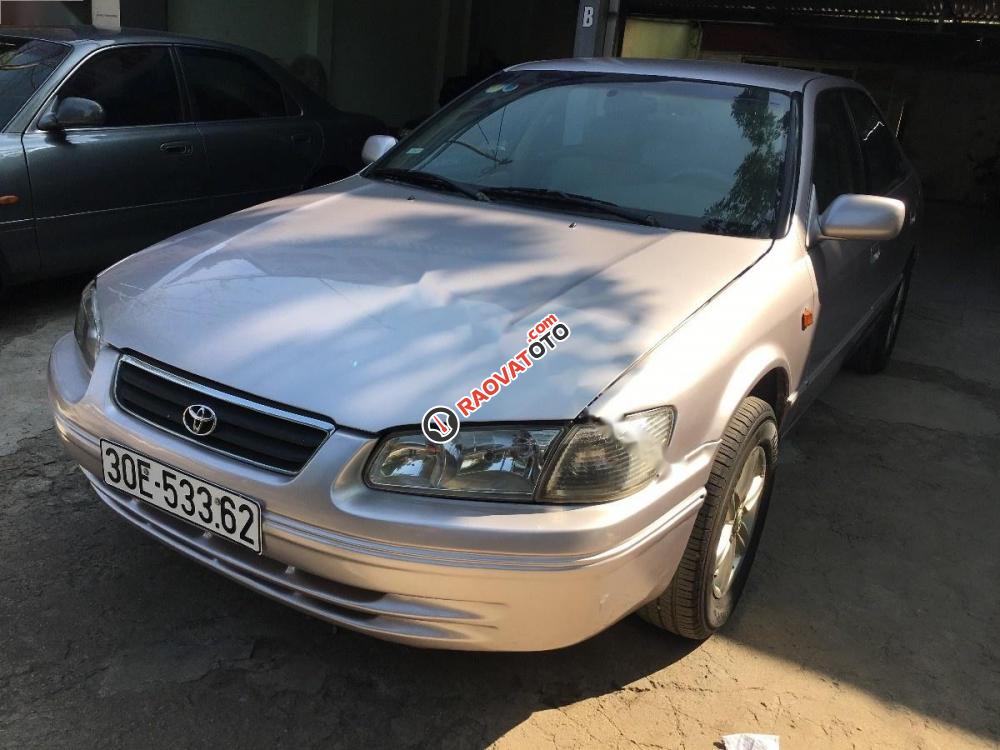 Cần bán xe Toyota Camry 2.2 GLI sản xuất 1999, nhập khẩu chính chủ, giá tốt-1